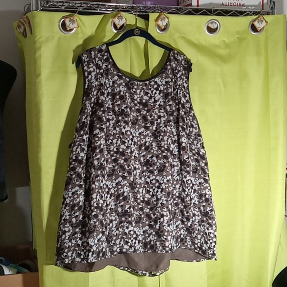 3X blouse brown, tan, black